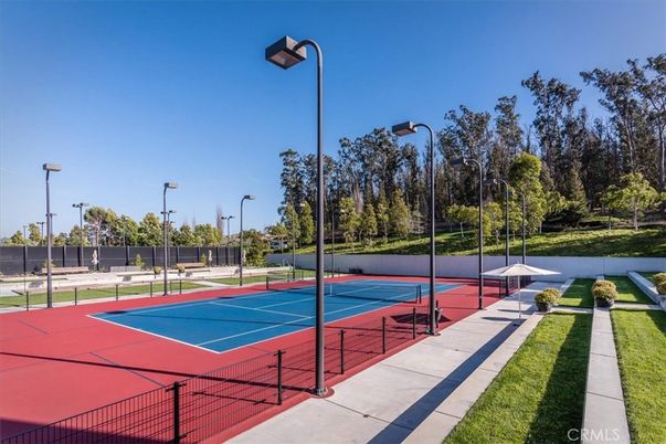 Exterior, Tennis Courts