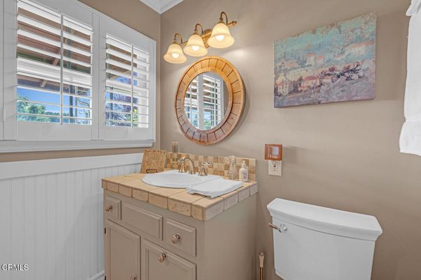 Bathroom, Interior, Tile Countertops