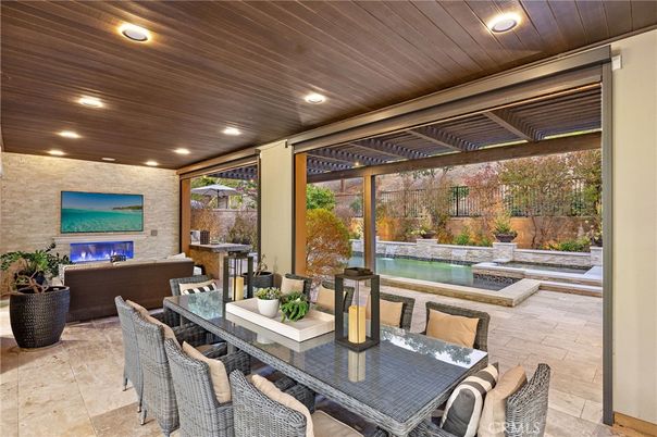 Exterior, Pool, Recessed Lighting