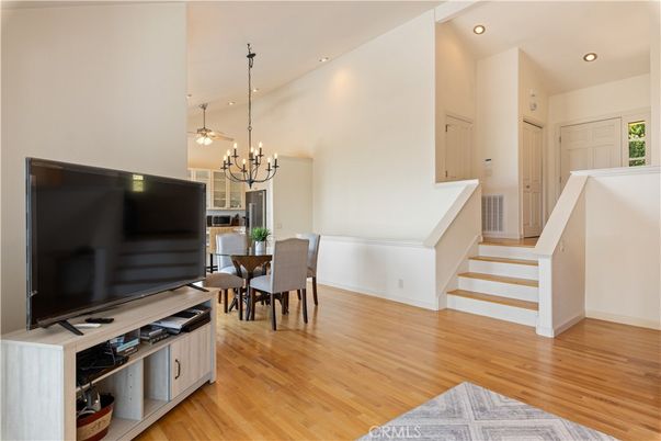 Chandelier, Dining room, Interior, Kitchen, Recessed Lighting, Wood Texture Flooring