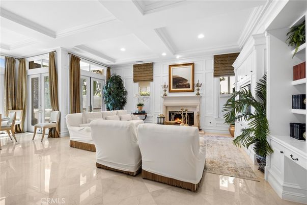 Fireplace, Interior, Living room, Recessed Lighting