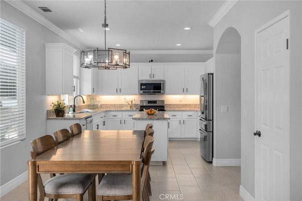 Dining room, Interior, Kitchen, Pendant Lights, Recessed Lighting, Stainless Steel Appliances
