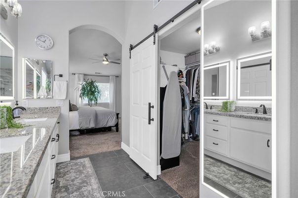 Bathroom, Bedroom, Dual Sink Vanities, Interior
