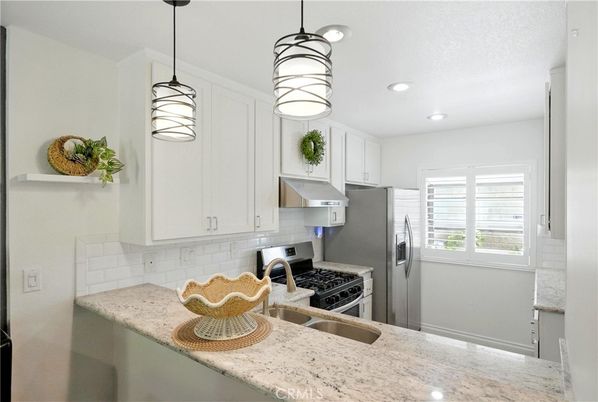 Interior, Kitchen, Pendant Lights, Recessed Lighting, Stainless Steel Appliances