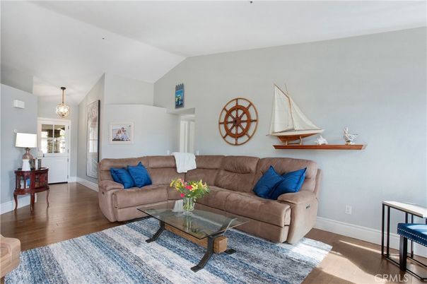 Interior, Living room, Pendant Lights, Wood Texture Flooring