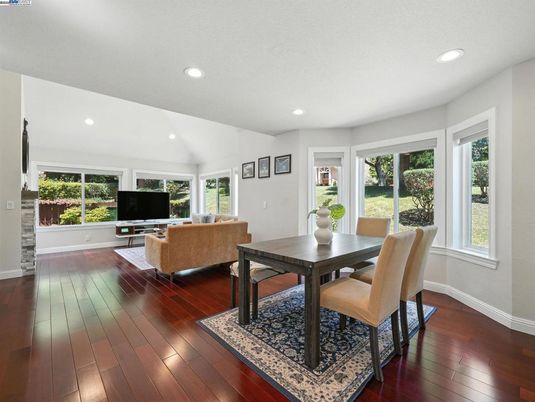 Dining room, Interior, Living room, Recessed Lighting, Wood Texture Flooring