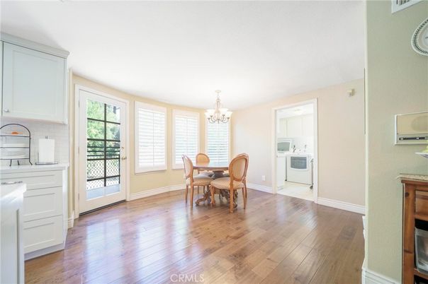Chandelier, Dining room, Interior, Kitchen, Wood Texture Flooring