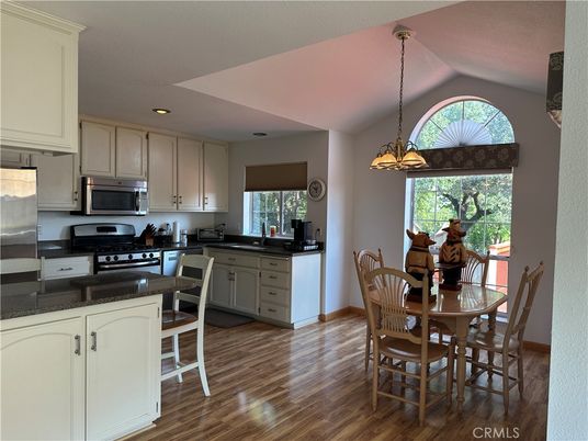 Dining room, Interior, Kitchen, Pendant Lights, Recessed Lighting, Wood Texture Flooring