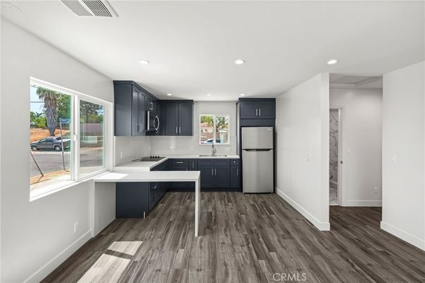 Interior, Kitchen, Recessed Lighting, Wood Texture Flooring