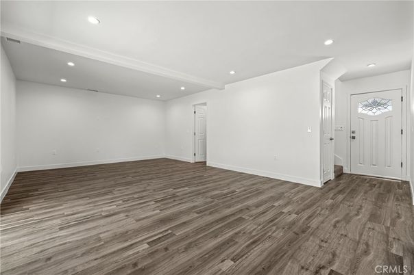 Empty room, Interior, Recessed Lighting, Wood Texture Flooring