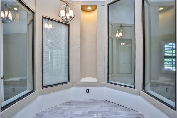 Bathroom, Interior, Pendant Lights, Wood Texture Flooring