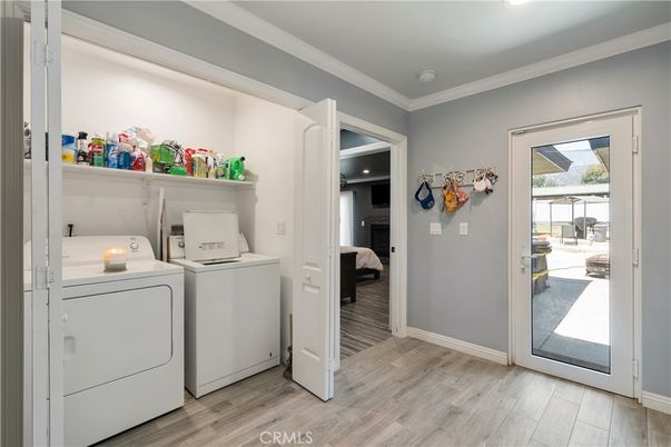 Interior, Recessed Lighting, Utility Closets, Washer, Wood Texture Flooring