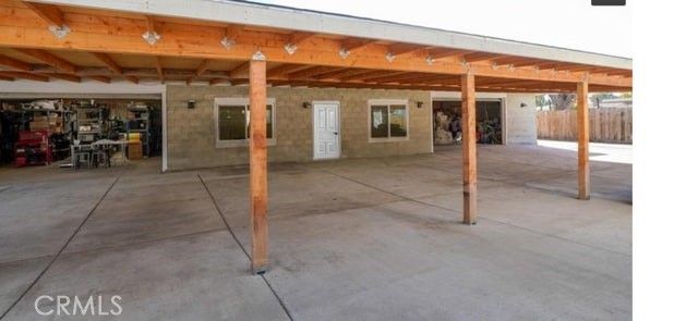 Exterior, Wooden Beams