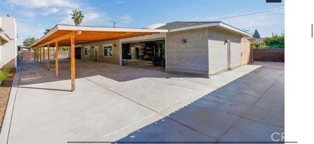 Detached Garage, Exterior