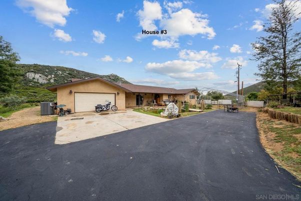 Backyard, Detached Garage, Exterior