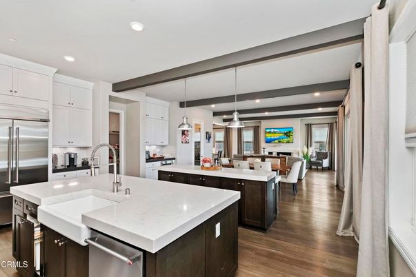 Interior, Kitchen, Living room, Pendant Lights, Recessed Lighting, Stainless Steel Appliances, Wood Texture Flooring