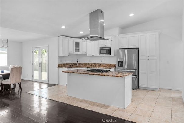 Dining room, Interior, Kitchen, Recessed Lighting, Stainless Steel Appliances, Wood Texture Flooring