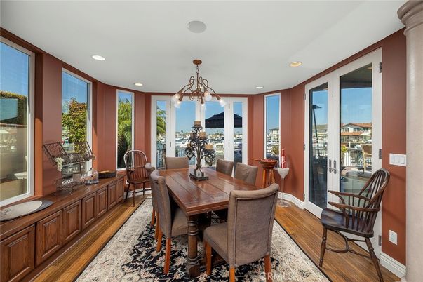 Chandelier, Dining room, Interior, Recessed Lighting, Wood Texture Flooring
