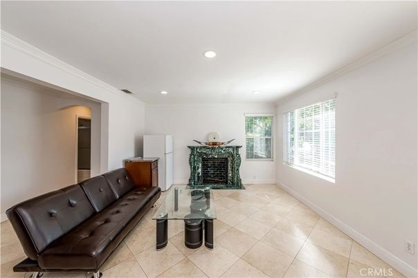 Fireplace, Interior, Recessed Lighting