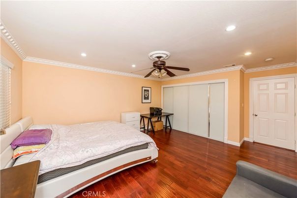 Bedroom, Interior, Recessed Lighting, Wood Texture Flooring