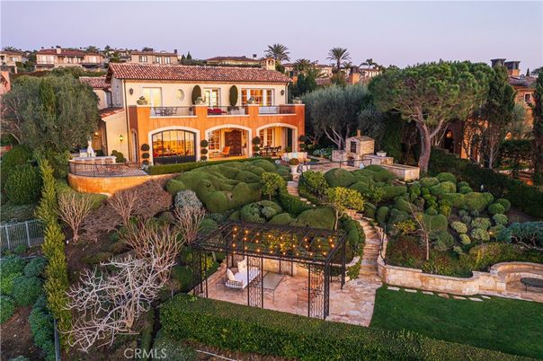 Backyard, Exterior, Facade, Mediterranean