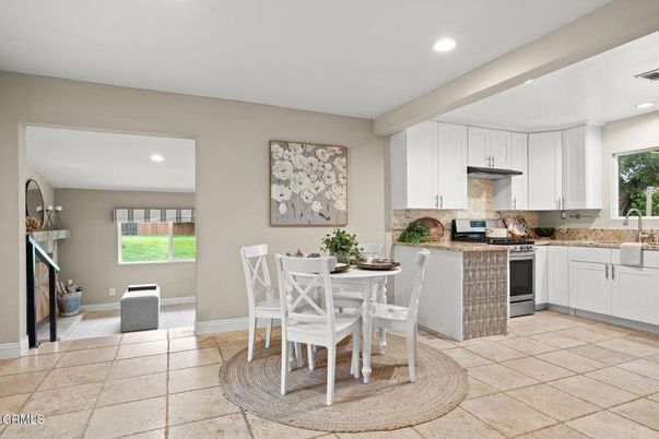 Dining room, Interior, Kitchen, Recessed Lighting