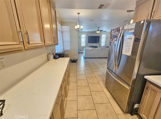 Chandelier, Interior, Kitchen, Living room