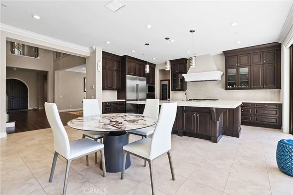 Dining room, Interior, Kitchen, Pendant Lights, Recessed Lighting, Stainless Steel Appliances