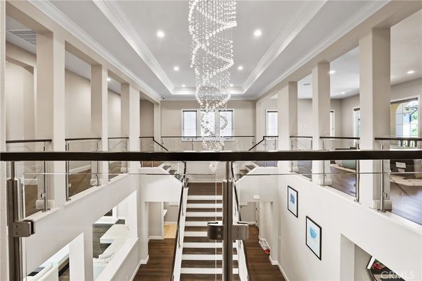 Interior, Pendant Lights, Recessed Lighting, Wood Texture Flooring