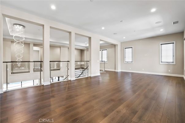 Empty room, Interior, Recessed Lighting, Wood Texture Flooring