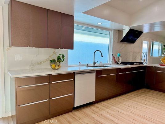 Interior, Kitchen, Marble Walls, Recessed Lighting, Wood Texture Flooring