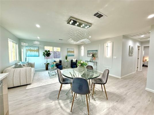 Chandelier, Dining room, Interior, Living room, Recessed Lighting, Wood Texture Flooring