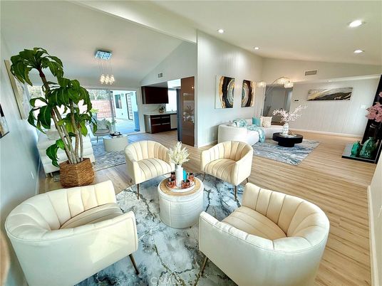 Interior, Living room, Pendant Lights, Recessed Lighting, Wood Texture Flooring