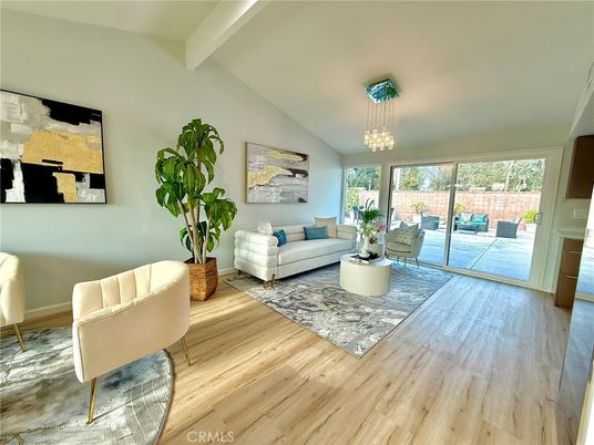 Interior, Living room, Pendant Lights, Wood Texture Flooring