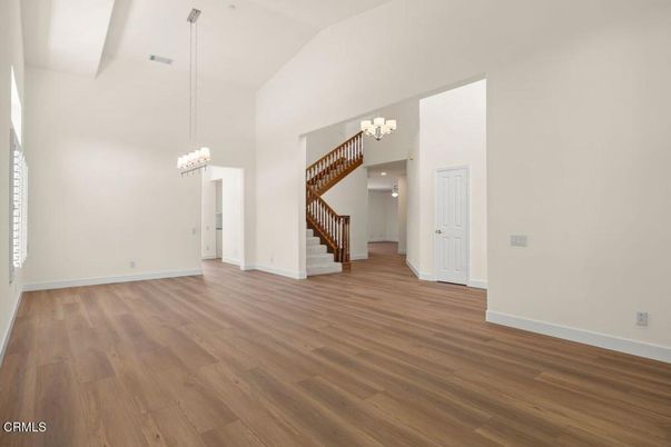 Chandelier, Empty room, Interior, Pendant Lights, Wood Texture Flooring