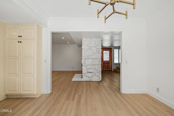 Empty room, Interior, Pendant Lights, Recessed Lighting, Wood Texture Flooring