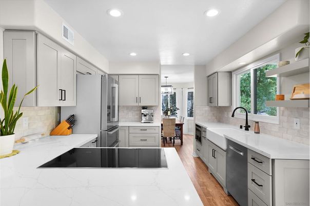 Dining room, Interior, Kitchen, Pendant Lights, Recessed Lighting, Stainless Steel Appliances, Wood Texture Flooring