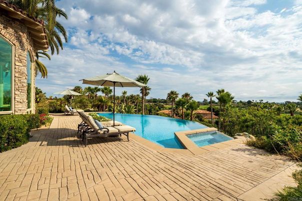 Exterior, Pool, Water
