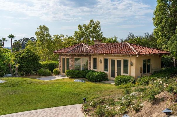 Backyard, Exterior, Facade, Mediterranean