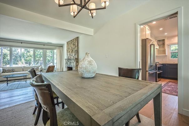 Chandelier, Dining room, Interior, Kitchen, Recessed Lighting, Wood Texture Flooring
