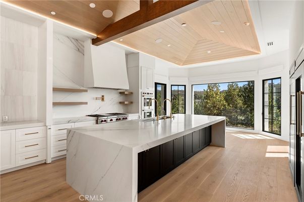 Interior, Kitchen, Marble Walls, Recessed Lighting, Stainless Steel Appliances, Wooden Beams, Wooden Ceilings, Wood Texture Flooring