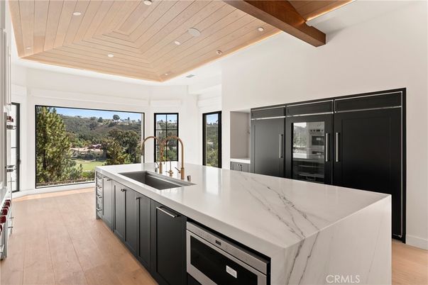 Interior, Kitchen, Recessed Lighting, Stainless Steel Appliances, Wooden Beams, Wooden Ceilings, Wood Texture Flooring