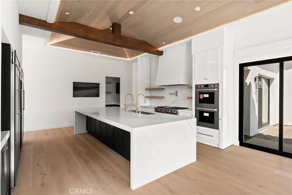 Interior, Kitchen, Recessed Lighting, Stainless Steel Appliances, Wooden Beams, Wooden Ceilings, Wood Texture Flooring