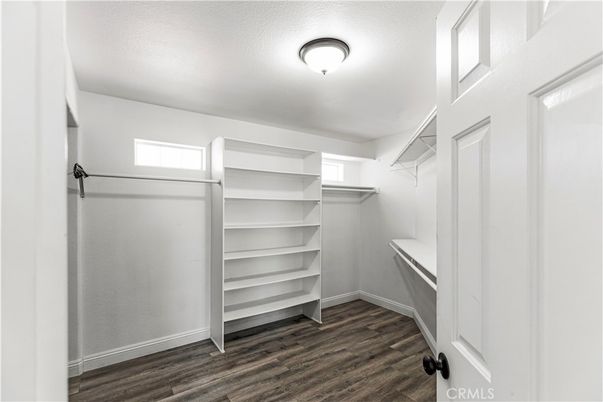 Interior, Walk-in Closets, Wood Texture Flooring