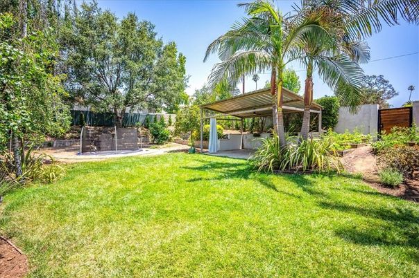 Backyard, Exterior, Playground