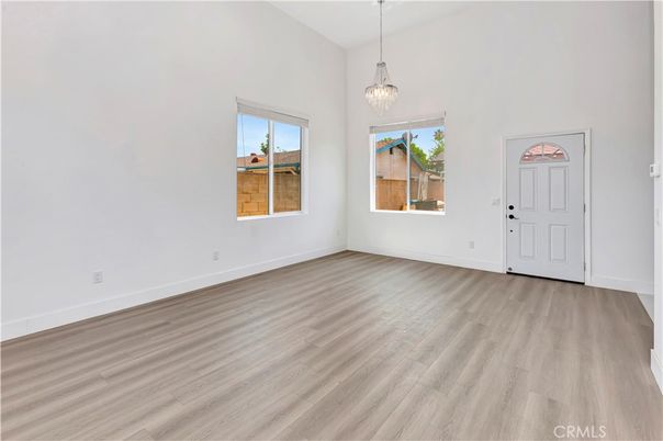 Empty room, Interior, Pendant Lights, Wood Texture Flooring