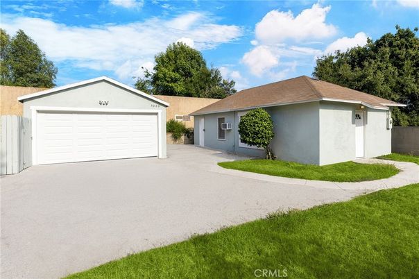 Detached Garage, Exterior