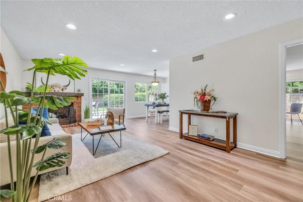 Fireplace, Interior, Living room, Pendant Lights, Recessed Lighting, Wood Texture Flooring