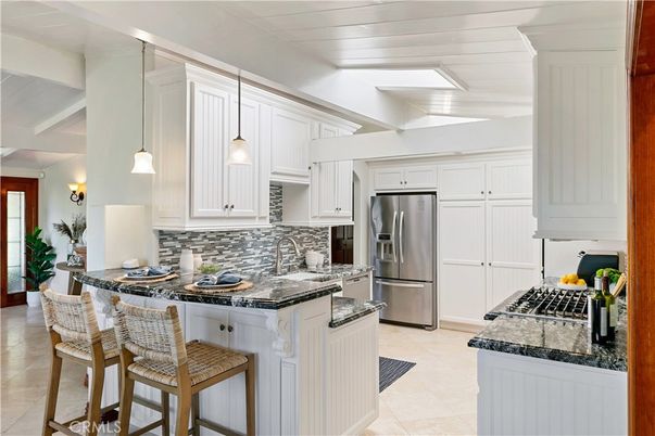 Interior, Kitchen, Pendant Lights, Stainless Steel Appliances