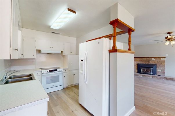 Fireplace, Interior, Kitchen, Wood Texture Flooring